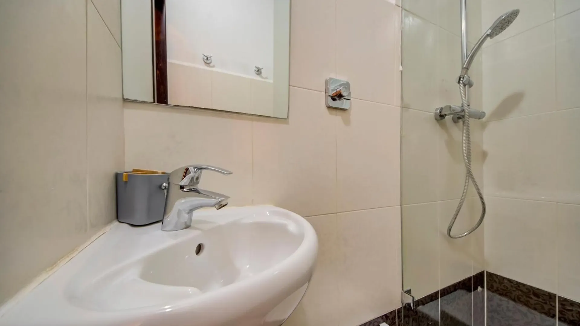 Apartment Stylish 3Br Home With Spacious Terrace In Luqa By 360 Estates
