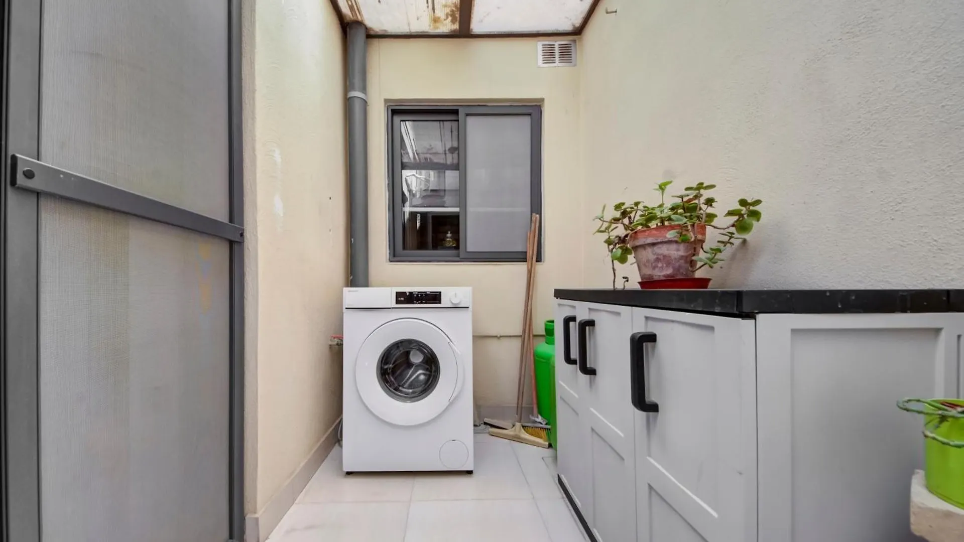 Stylish 3Br Home With Spacious Terrace In Luqa By 360 Estates